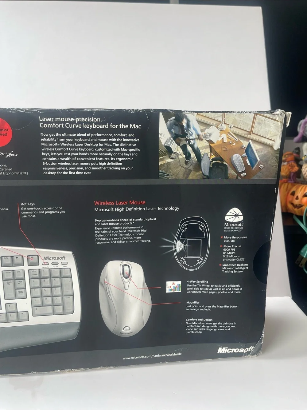 Microsoft Wireless Laser Desktop for Mac Comfort Curve Keyboard HD Laser Mouse